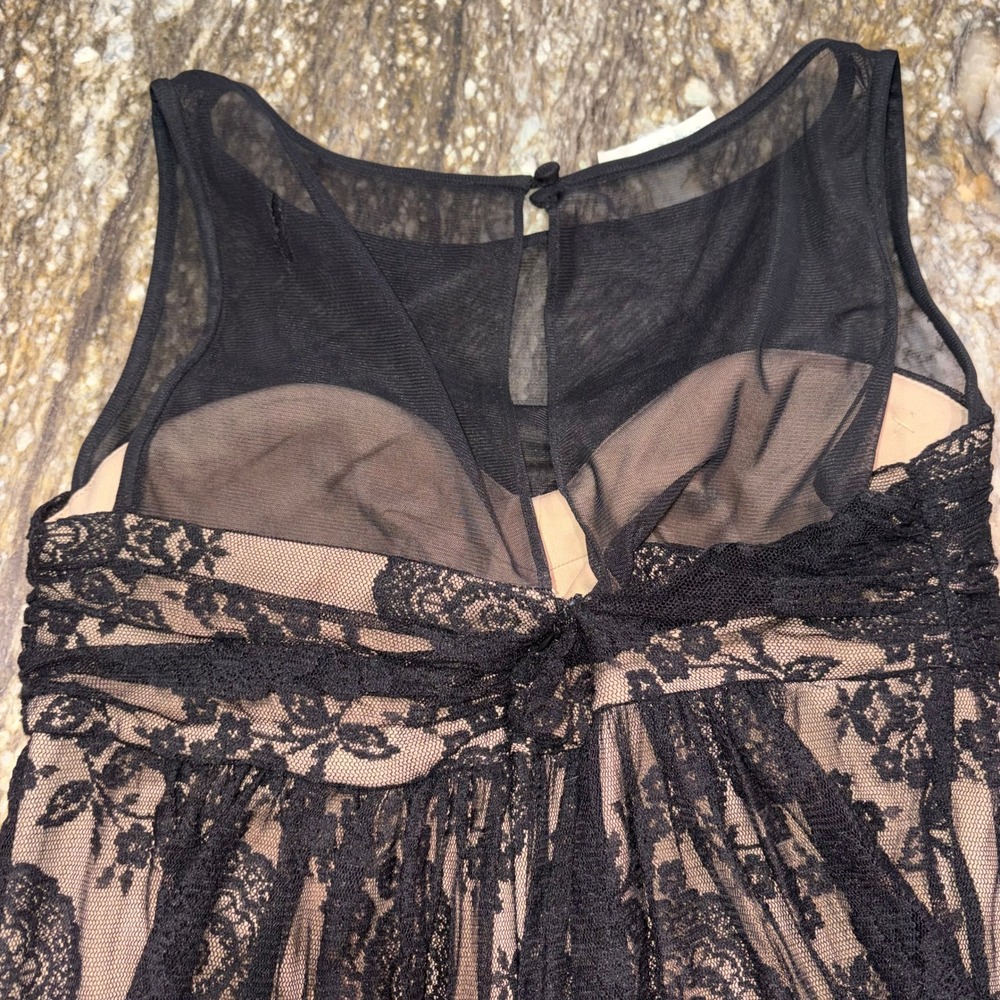 Dark Fairy Lace Overlay Sleeveless Cocktail Dress Womens 4 Black London‎ Times - Picture 8 of 11